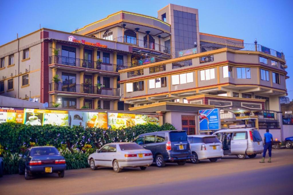 Keba Xpress Hotel - Энтеббе Экстерьер фото